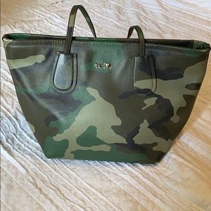 COACH PURSE CAMO